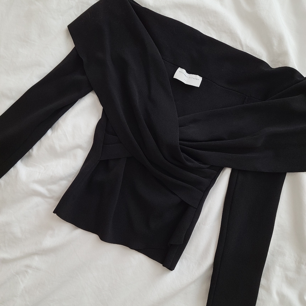 Modern Citizen Black Off-Shoulder Top